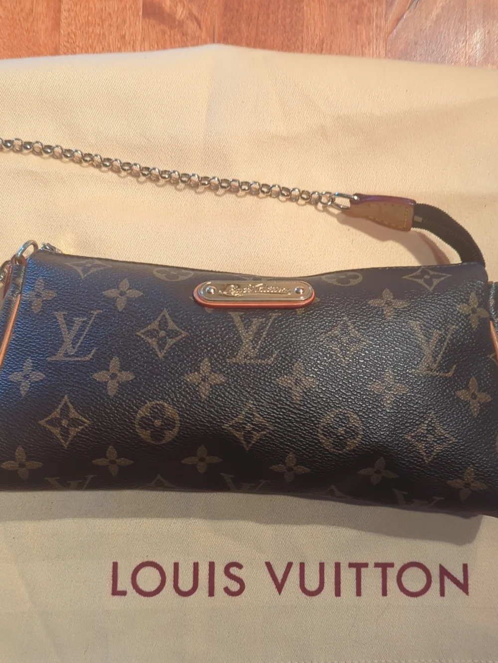 Authentic Louis Vuitton Monogram Eva Clutch Canvas Brown & Tan Chain Crossbody